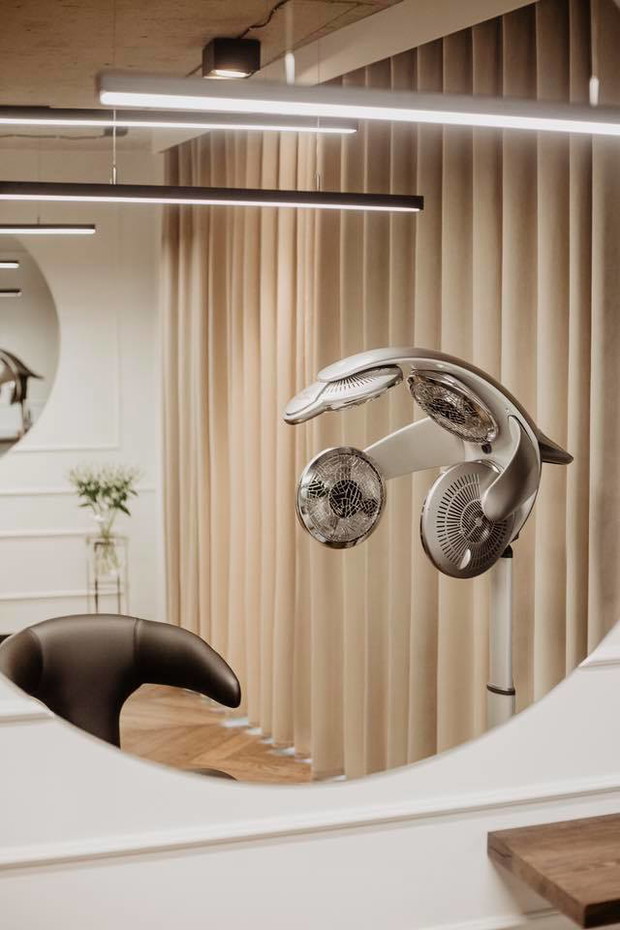 Studio fryzjerskie Sebastiana Huberta, projekt Rhino Home