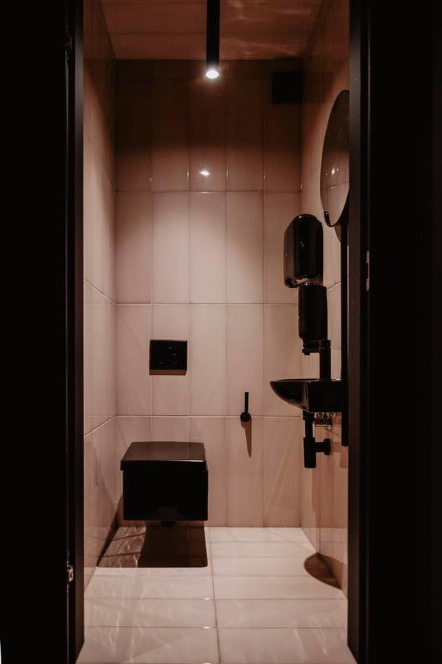 Studio fryzjerskie Sebastiana Huberta, projekt Rhino Home
