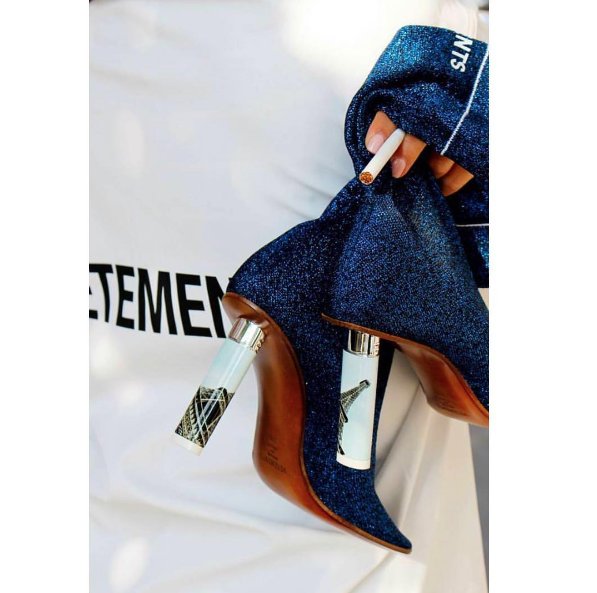 4. Vetements