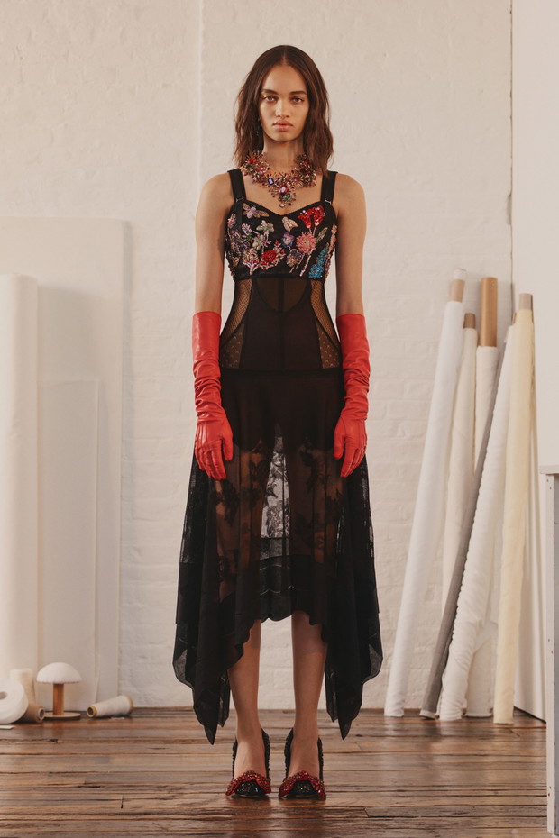 Kolekcja Alexander McQueen Resort 2018
