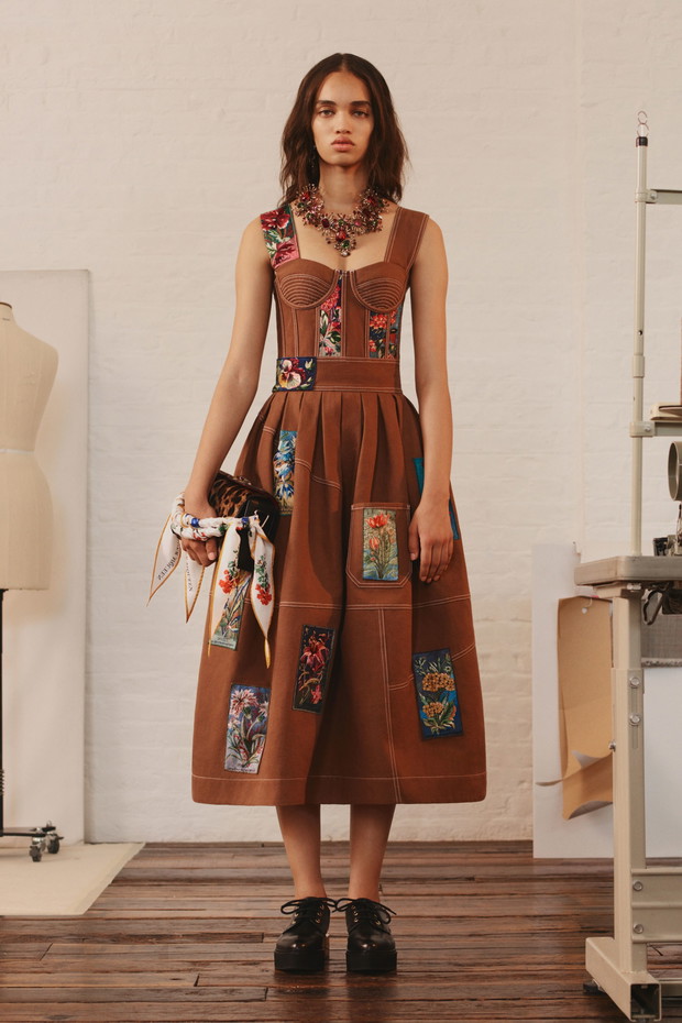 Kolekcja Alexander McQueen Resort 2018