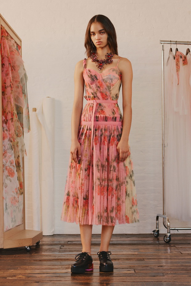 Kolekcja Alexander McQueen Resort 2018