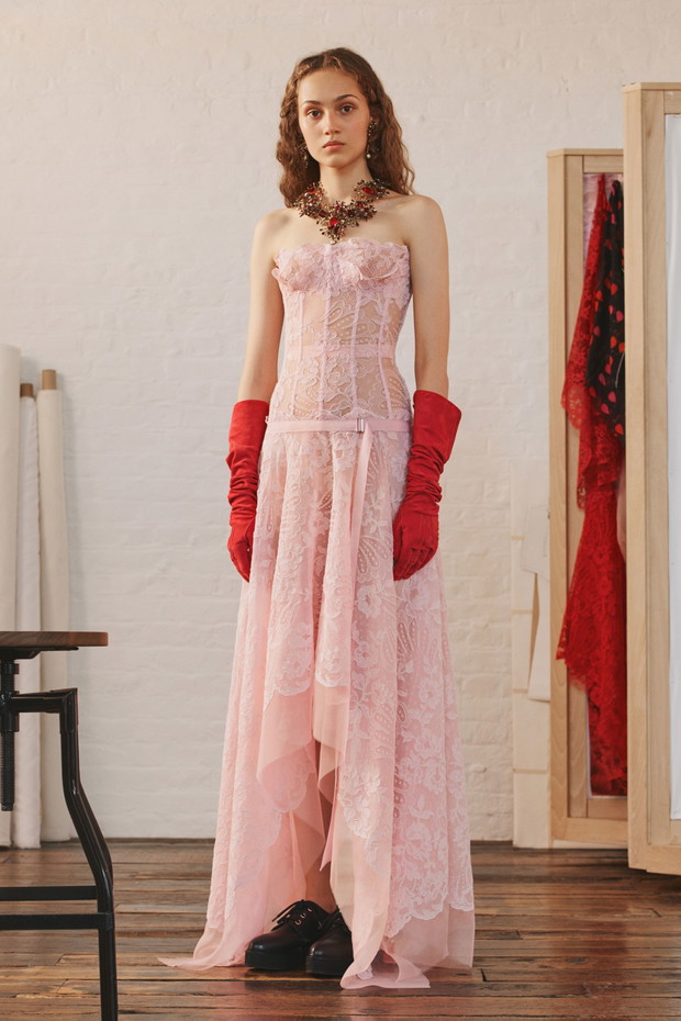 Kolekcja Alexander McQueen Resort 2018
