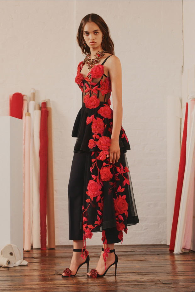 Kolekcja Alexander McQueen Resort 2018