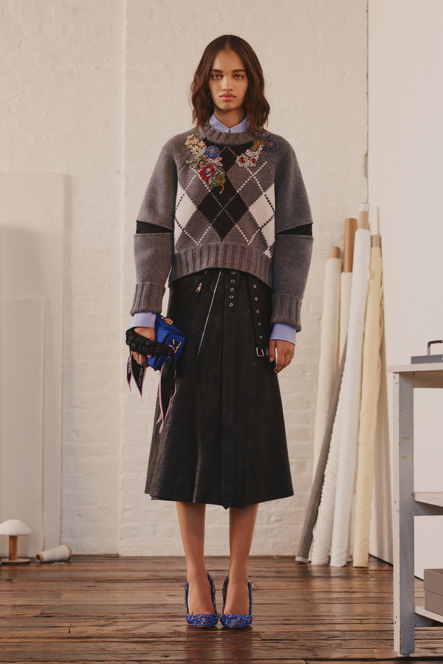 Kolekcja Alexander McQueen Resort 2018