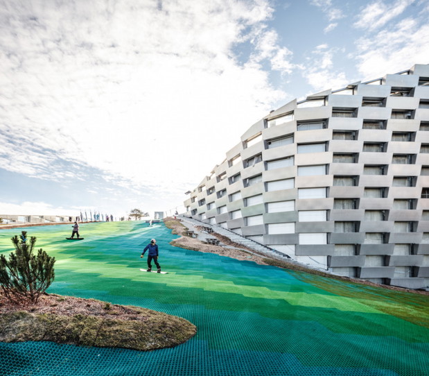 Stok narciarski na dachu elektrowni Copenhill, projekt: Bjarke Ingels Group