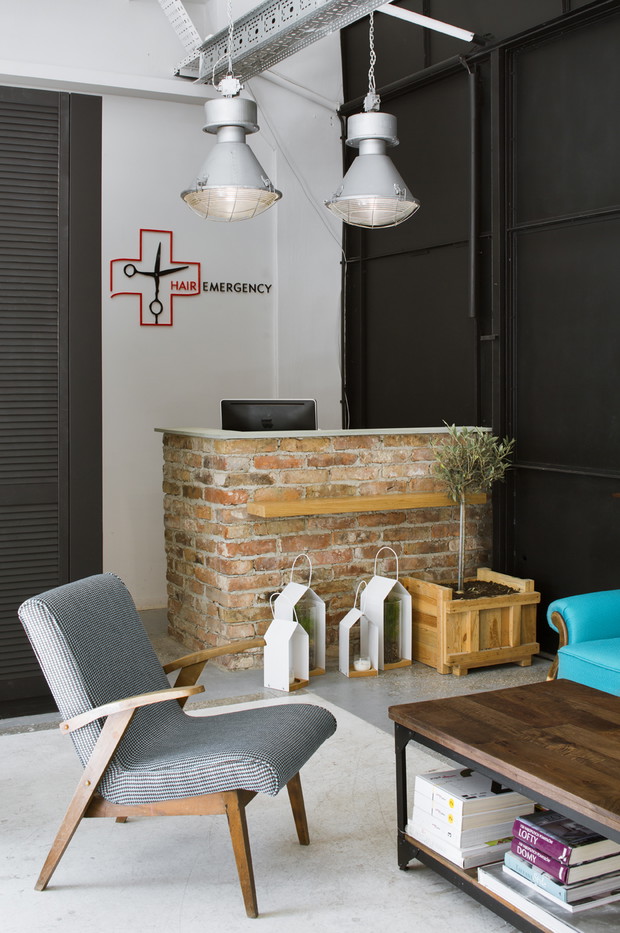 Loft Hair Emergency, projekt: pracownia Poco Design