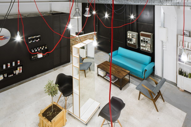 Loft Hair Emergency, projekt: pracownia Poco Design
