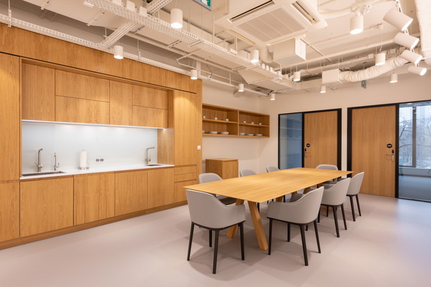 „Najlepsze Biuro w Branży Coworkingowej” – Spaces