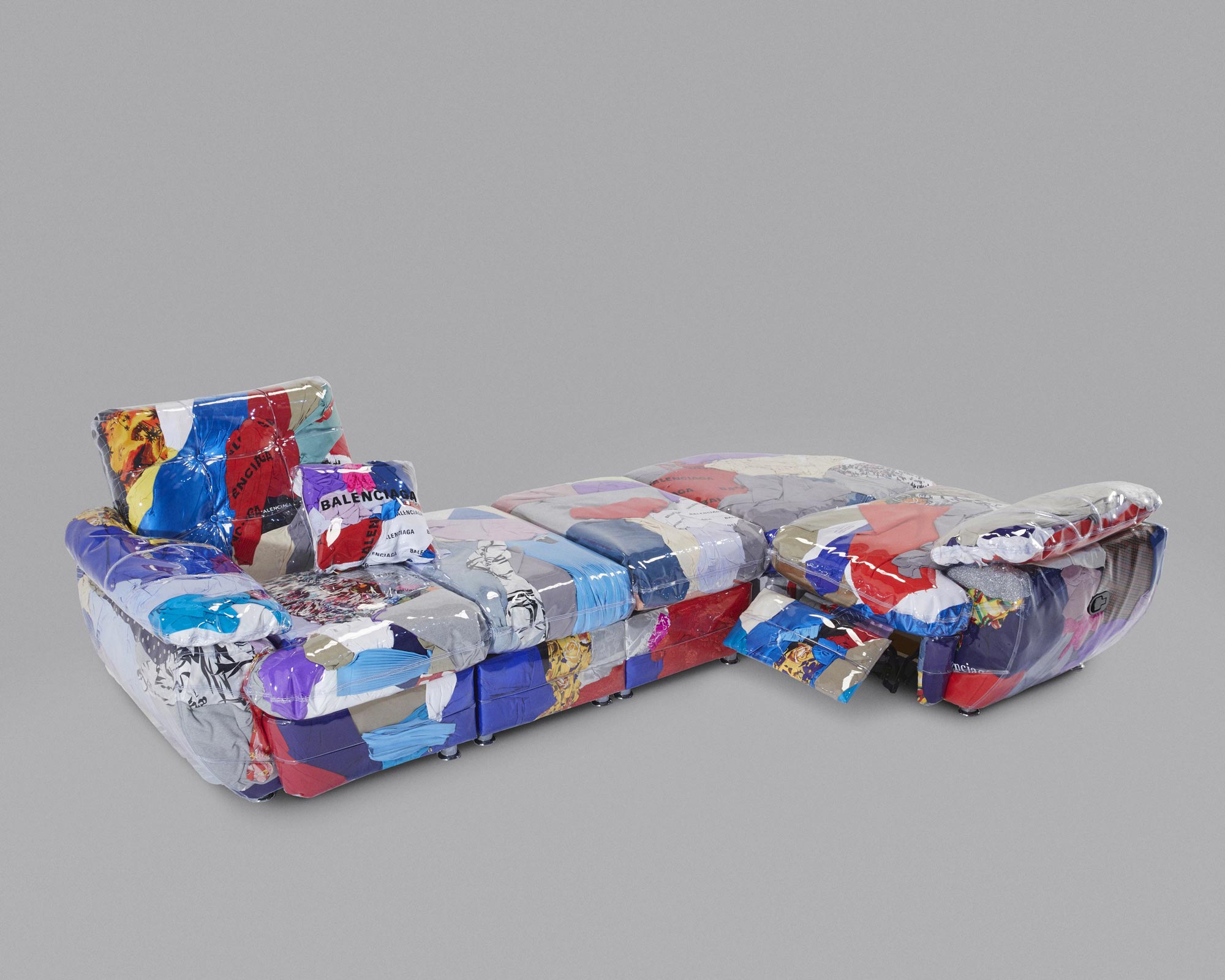 Sofa od Balanciaga