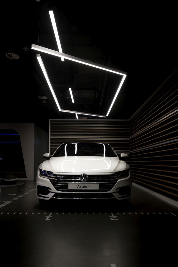 Salon Volkswagena w Karolkowa Business Park, projekt mode:lina™