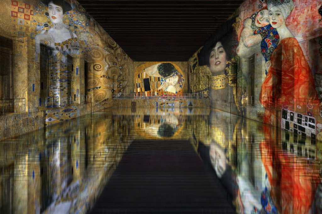 Wystawa Klimta w Bassins de Lumières w Bordeaux