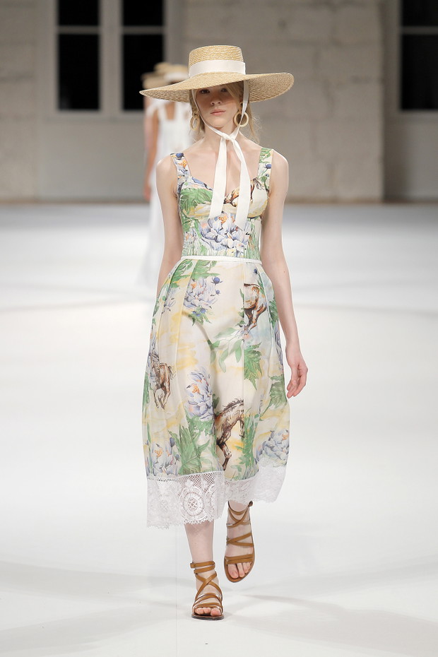 Sophia Kah na Porto Fashion, trendy wiosna lato 2020