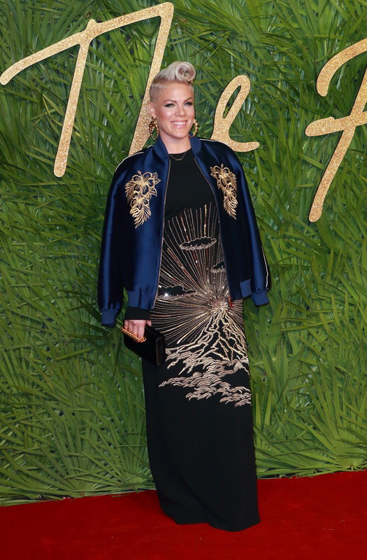 British Fashion Awards 2017: Pink