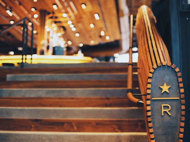 Starbucks Reserve Roastery w Szanghaju