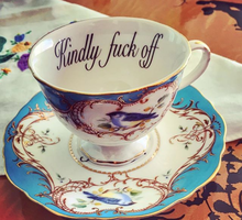 Porcelana z przesłaniem autorstwa Melissy Johnson