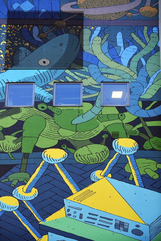 Mural na Galerii Krakowskiej zainspirowany twórczością Stanisława Lema