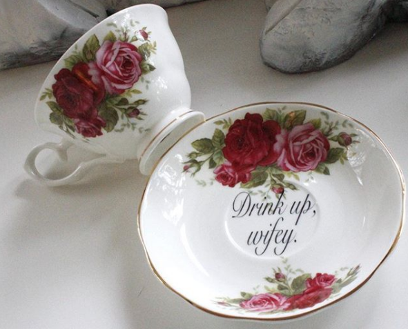 Porcelana z przesłaniem autorstwa Melissy Johnson
