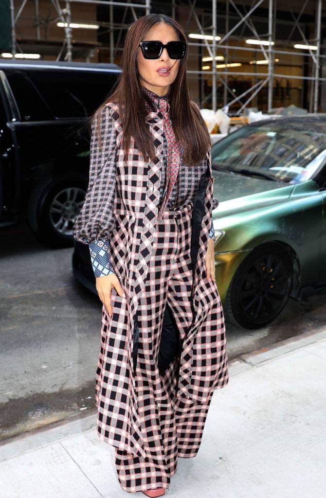 Salma Hayek w stylizacji Gucci
