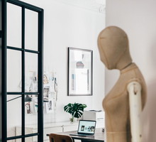 Wnętrza showroomu marki 303 Avenue