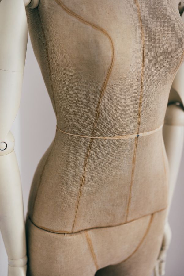 Wnętrza showroomu marki 303 Avenue