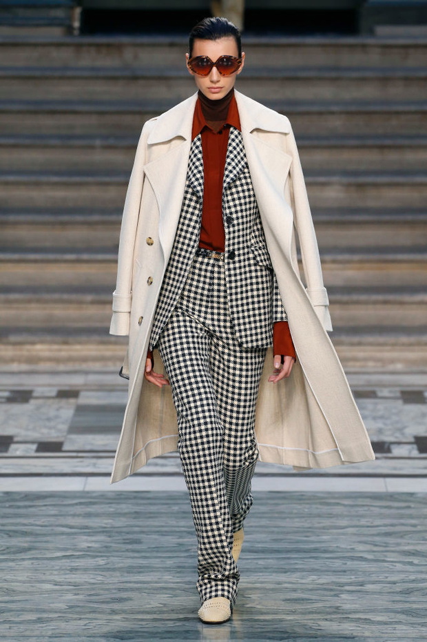 Victoria Beckham - Runway - LFW September 2019