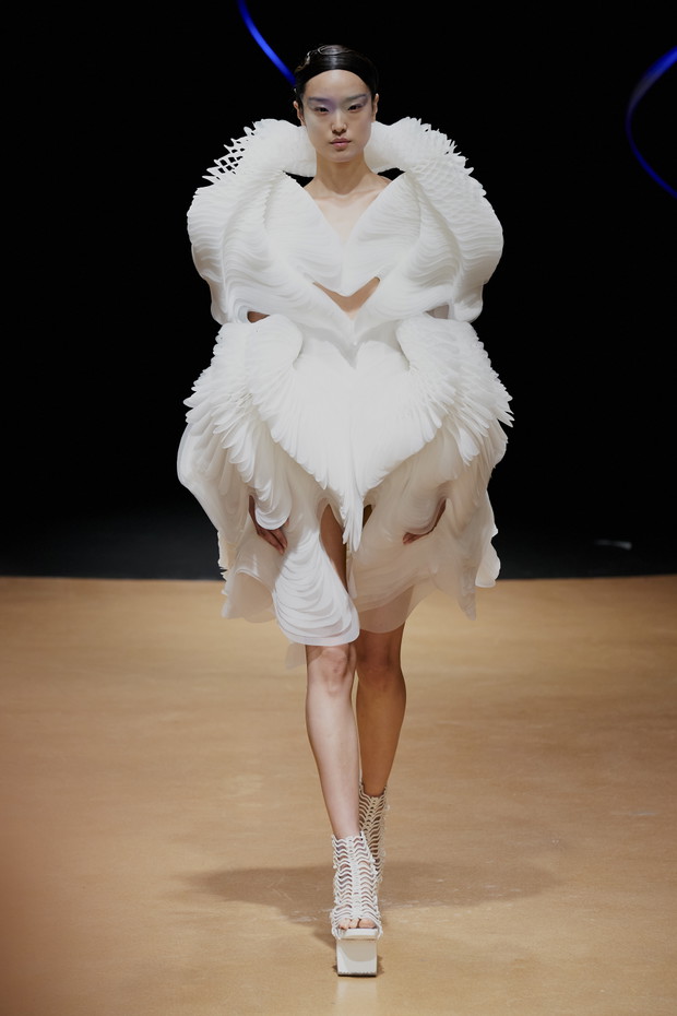 Iris van Herpen haute couture wiosna-lato 2020