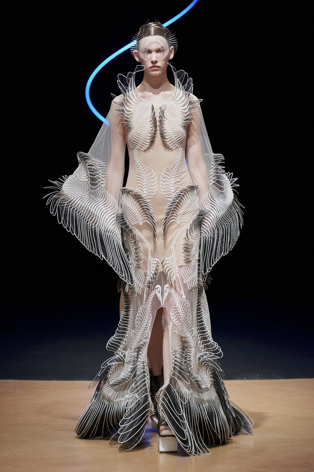 Iris van Herpen haute couture wiosna-lato 2020