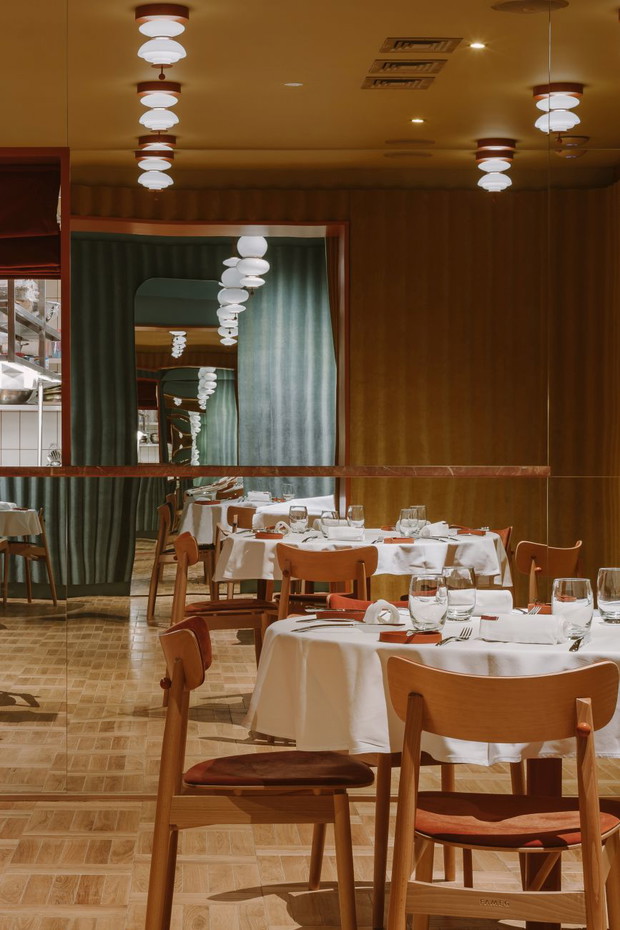 Restauracja OPASŁY TOM, projekt: BUCK.STUDIO