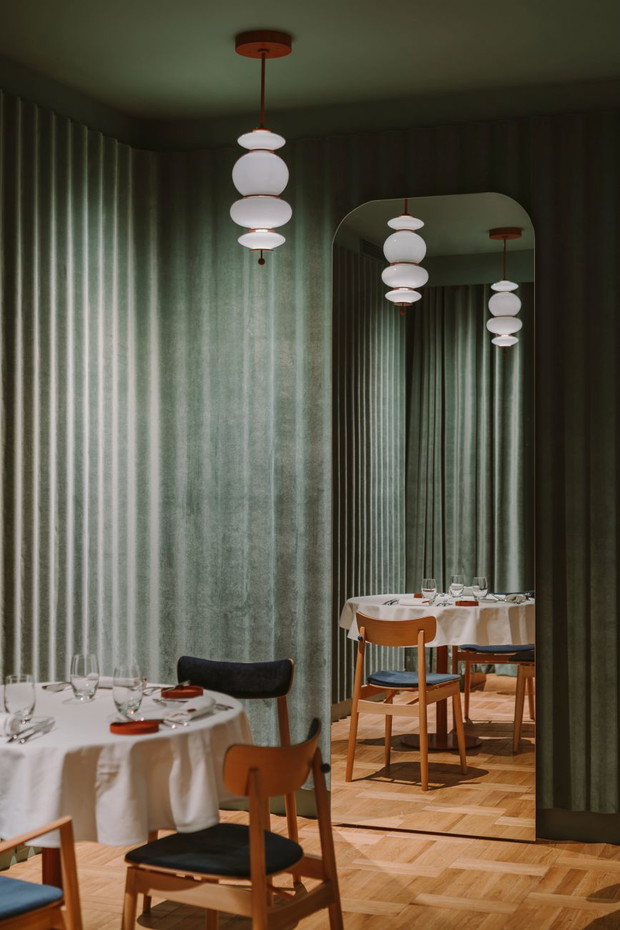 Restauracja OPASŁY TOM, projekt: BUCK.STUDIO