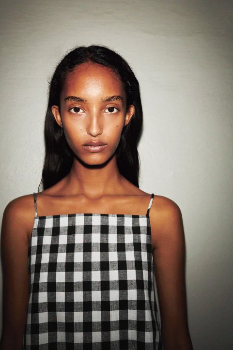 Mona Tougaard w kolekcji ZARA - lato 2020