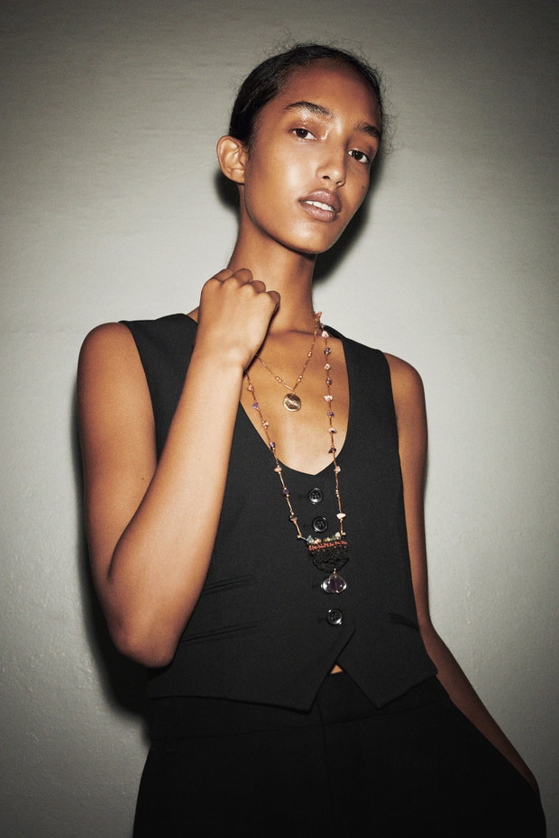 Mona Tougaard w lookbooku ZARA - lato 2020