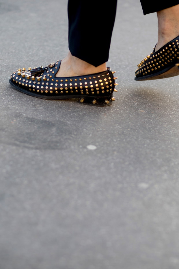 Dodatki gości na Paryskim Tygodniu Mody (street style)
