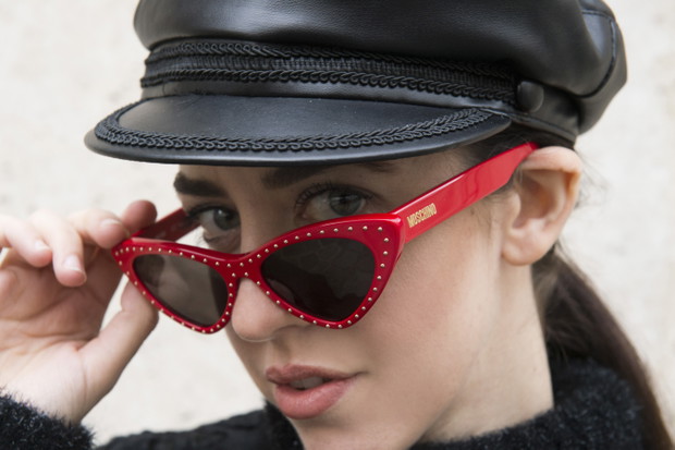 Dodatki gości na Paryskim Tygodniu Mody (street style)