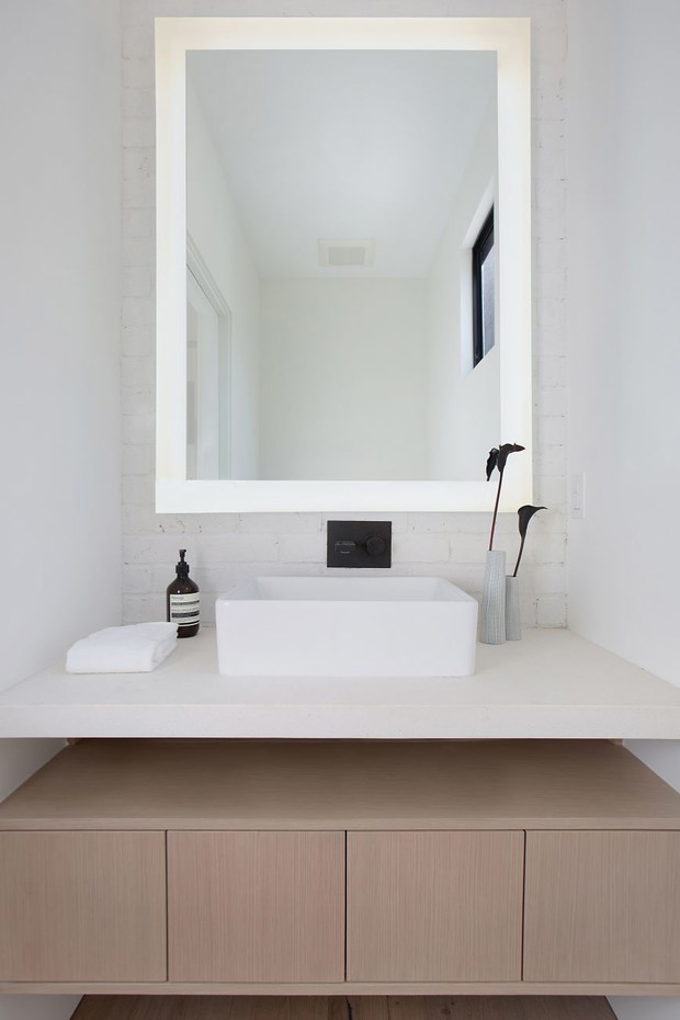 Jasny dom w Laguna Beach, projekt: Dina Marciano Design