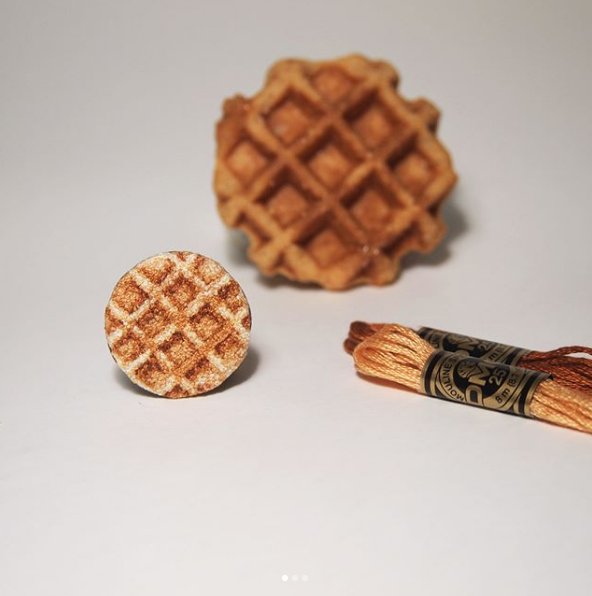 Miniaturowe hafty imitujące jedzenie. Zobacz dzieła japońskiej artystki!