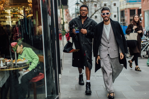 London Fashion Week jesień-zima 2020/2021: stylizacje gości