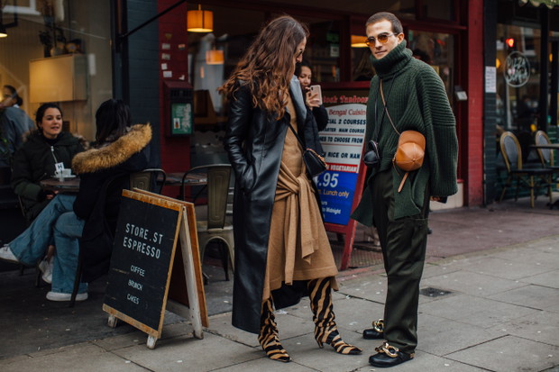London Fashion Week jesień-zima 2020/2021: stylizacje gości