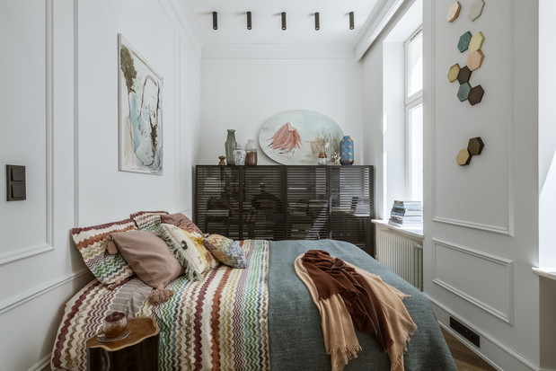 Klasyka plus boho szyk w warszawskiej kamienicy, Monika Goszcz-Kłos z biura projektowego GOSZCZDESIGN, stylizacja: Patrycja Rabińska