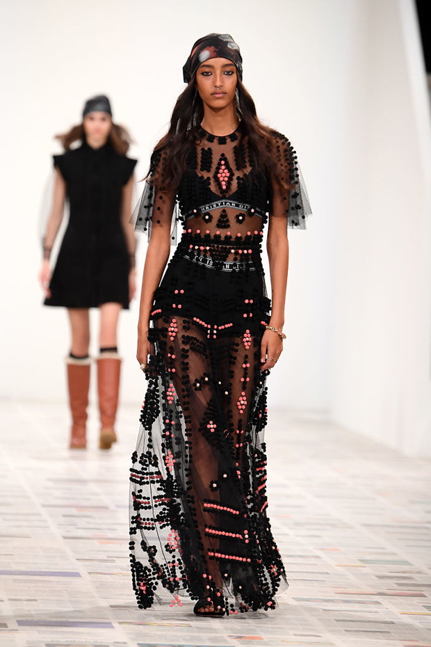Dior : Runway - Paris Fashion Week Womenswear Fall/Winter 2020/2021