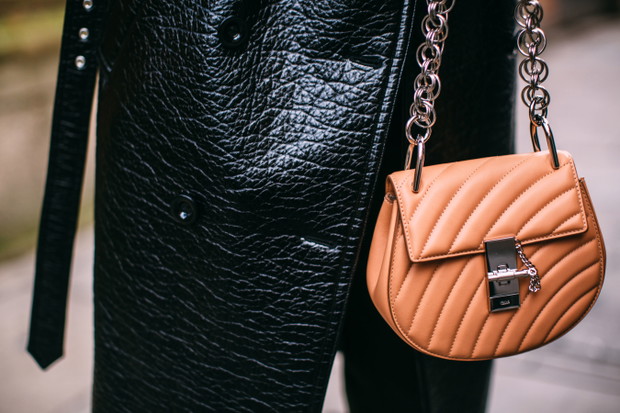 Torebki, buty i akcesoria - street style
