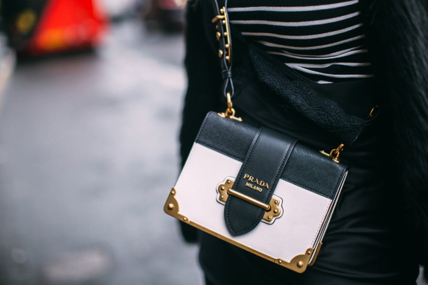 Torebki, buty i akcesoria - street style
