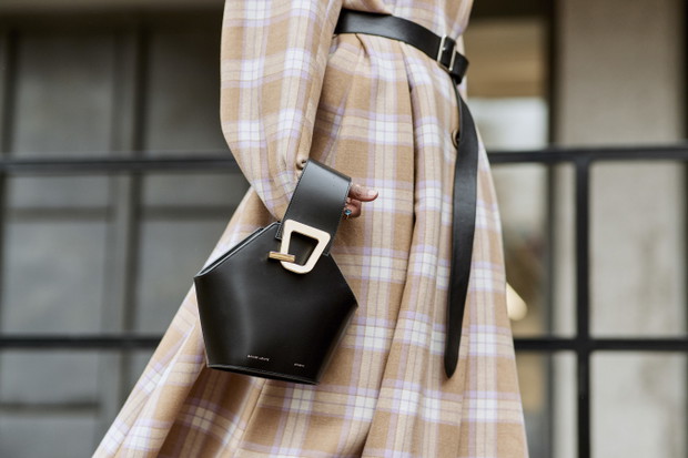 Torebki, buty i akcesoria - street style