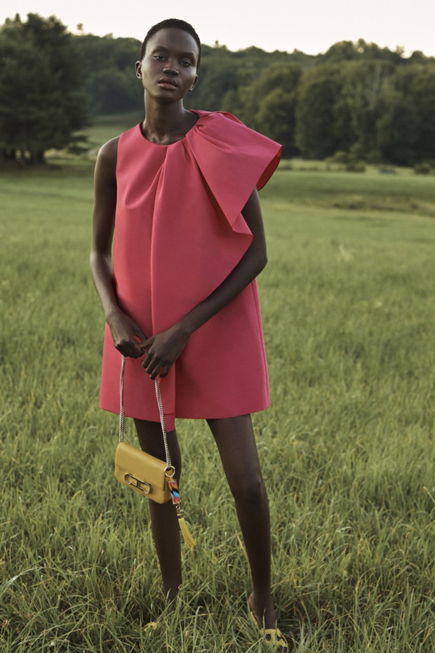 Carolina Herrera Resort 2021