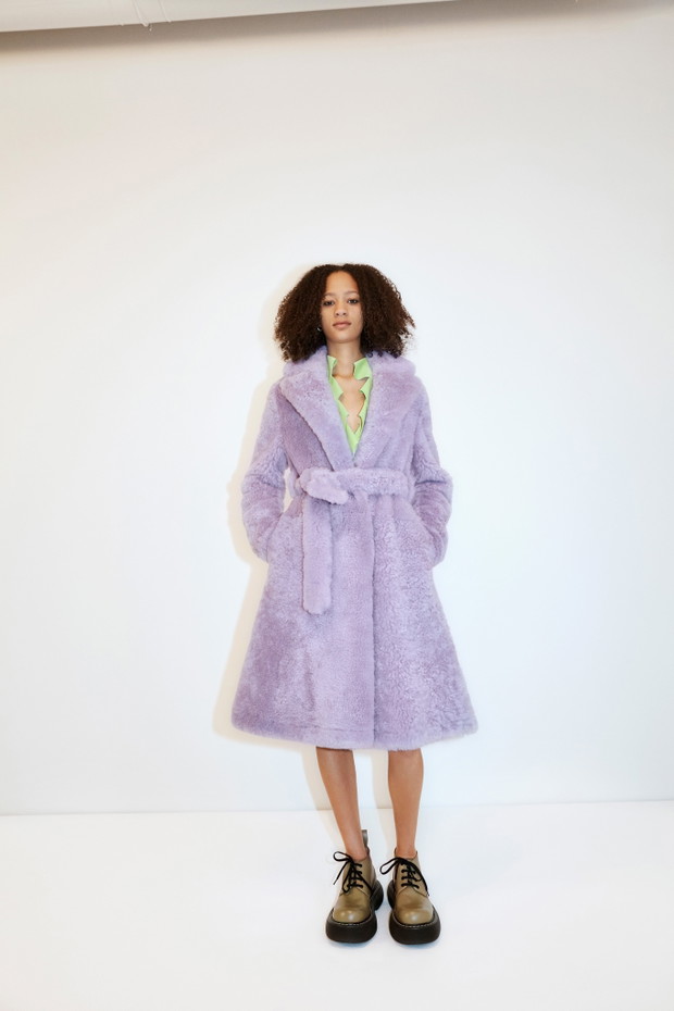 Bottega Veneta Resort 2021: jaskrawa historia