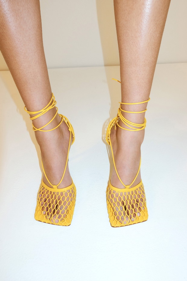 Bottega Veneta Resort 2021: jaskrawa historia