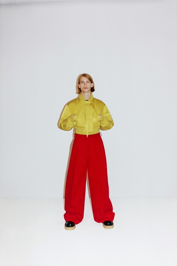 Bottega Veneta Resort 2021: jaskrawa historia