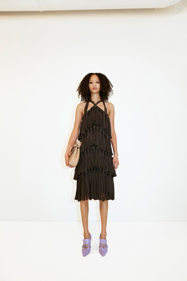 Bottega Veneta Resort 2021: jaskrawa historia