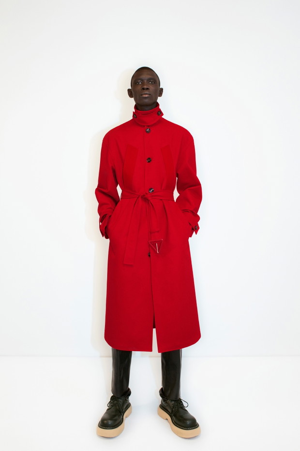 Bottega Veneta Resort 2021: jaskrawa historia