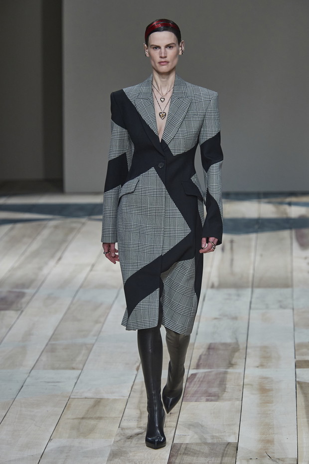 Alexander McQueen jesień-zima 2020/2021